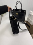Сумка женская Prada Артикул LUX-84354. Вид 2