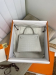 Сумка женская Kelly, 25 cm, PHW Crocodile Niloticus Mat Hermes Артикул LUX-84464. Вид 3
