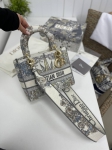 Сумка женская Lady D-Lite Christian Dior Артикул LUX-84582. Вид 1