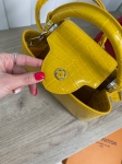 Сумка женская Capucines 27 см Louis Vuitton Артикул LUX-85425. Вид 5