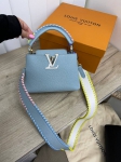 Сумка женская Capucines 20 см Louis Vuitton Артикул LUX-85684. Вид 1
