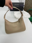 Сумка женская Prada Артикул LUX-85968. Вид 4