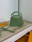 Сумка женская Capucines  20 см Louis Vuitton Артикул LUX-86098. Вид 1