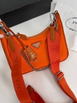 Сумка женская Prada Артикул LUX-87780. Вид 2