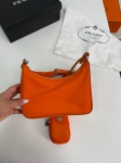Сумка женская Prada Артикул LUX-87780. Вид 3