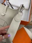 Сумка женская Evelyne 29 cm Clemence leather Hermes Артикул LUX-88145. Вид 4