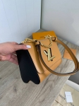 Сумка женская Louis Vuitton Артикул LUX-89852. Вид 2
