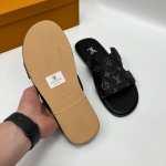 Шлёпанцы  Louis Vuitton Артикул LUX-90160. Вид 3