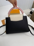 Сумка женская Capucines Louis Vuitton Артикул LUX-90317. Вид 3