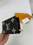 Кошелёк Louis Vuitton Артикул LUX-90331. Вид 3