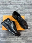 Кроссовки из натуральной кожи крокодила Louis Vuitton Артикул LUX-92730. Вид 1