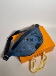 Сумка поясная Louis Vuitton Артикул LUX-93631. Вид 1