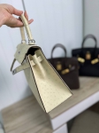  Cумка женская Kelly , 28 cm Ostrich PHW Hermes Артикул LUX-93727. Вид 3