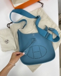 Сумка женская Evelyne 29 cm Clemence leather  Hermes Артикул LUX-93879. Вид 1