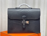 Портфель из премиальной натуральной кожи крокодила  Hermes Артикул LUX-94353. Вид 6