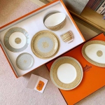 Столовый сервиз 28 предметoв Hermes Артикул LUX-94699. Вид 1
