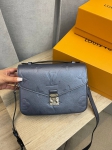 Сумка женская Louis Vuitton Артикул LUX-95215. Вид 1