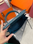 Сумка женская  Kelly, 25 cm Ostrich PHW Hermes Артикул LUX-95424. Вид 8