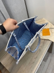 Сумка женская Louis Vuitton Артикул LUX-96452. Вид 4