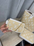 Сумка женская  Louis Vuitton Артикул LUX-97277. Вид 1