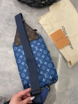 Сумка-слинг Louis Vuitton Артикул LUX-98617. Вид 2