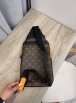 Сумка-слинг Louis Vuitton Артикул LUX-98662. Вид 5