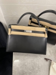 Сумка женская Kelly, 35 cm, swift leather Hermes Артикул LUX-98949. Вид 1