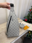 Сумка-слинг Louis Vuitton Артикул LUX-91798. Вид 3