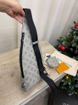 Сумка-слинг Louis Vuitton Артикул LUX-91798. Вид 4