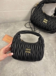 Сумка женская 23 см Miu Miu Артикул LUX-101503. Вид 1
