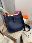 Сумка женская Evelyne 29 cm Clemence leather  Hermes Артикул LUX-101913. Вид 7