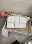 Сумка женская JACQUEMUS Артикул LUX-102078. Вид 1
