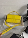 Сумка женская JACQUEMUS Артикул LUX-102077. Вид 1