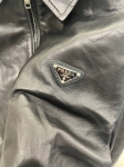 Кожаный бомбер Prada Артикул LUX-93578. Вид 2