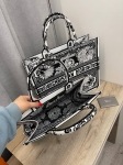 Сумка женская 36 см  Christian Dior Артикул LUX-102758. Вид 5