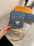 Сумка женская Louis Vuitton Артикул LUX-102876. Вид 1