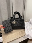  Сумка женская 28 см Christian Dior Артикул LUX-103046. Вид 1
