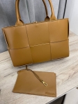 Сумка женская  Bottega Veneta Артикул LUX-103074. Вид 1