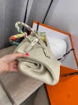 Сумка женская  Birkin, 35 PHW Hermes Артикул LUX-103432. Вид 9