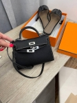 Сумка женская Kelly mini PHW, Chevre Hermes Артикул LUX-103593. Вид 1