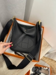 Сумка женская Evelyne 29 cm Clemence leather  Hermes Артикул LUX-103586. Вид 2