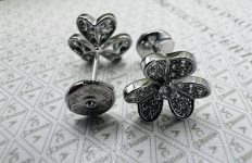 Серьги Van Cleef Артикул LUX-103654. Вид 2