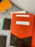 Обложка на паспорт Louis Vuitton Артикул LUX-103772. Вид 3
