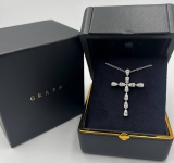 Крестик Graff Артикул LUX-103930. Вид 1