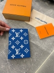 Обложка на паспорт  Louis Vuitton Артикул LUX-104050. Вид 1