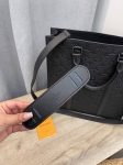 Сумка женская Louis Vuitton Артикул LUX-104251. Вид 3