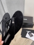 Шлепанцы Chanel Артикул LUX-104854. Вид 2