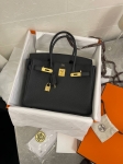 Сумка женская  Birkin, 30, Fjord leather Hermes Артикул LUX-105627. Вид 1