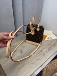 Рюкзак Louis Vuitton Артикул LUX-105642. Вид 5