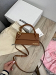 Сумка женская JACQUEMUS Артикул LUX-105784. Вид 1